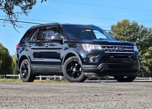 2018 Ford Explorer Base 4WD photo
