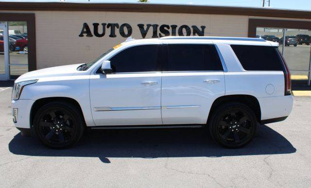 2019 Cadillac Escalade Platinum 4WD photo