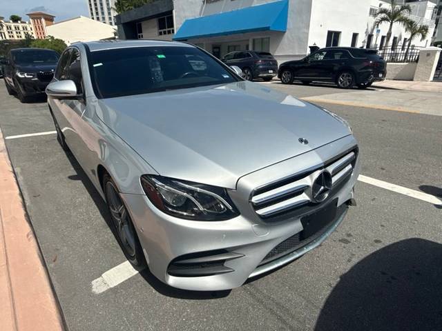 2019 Mercedes-Benz E-Class E 300 RWD photo