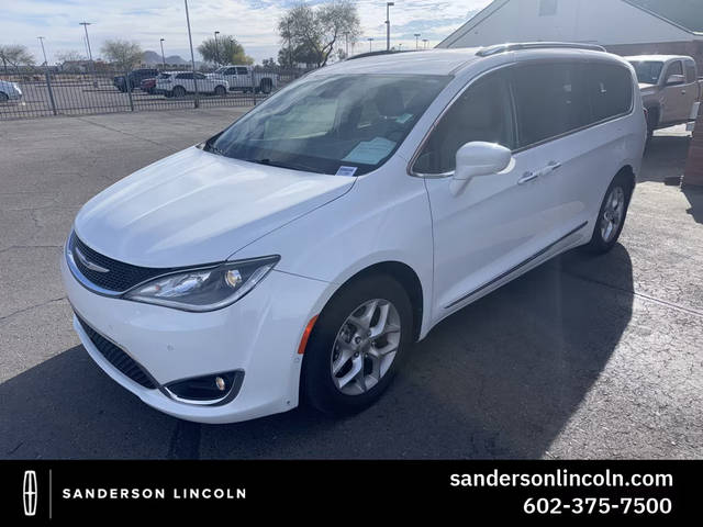 2019 Chrysler Pacifica Minivan Touring L Plus FWD photo