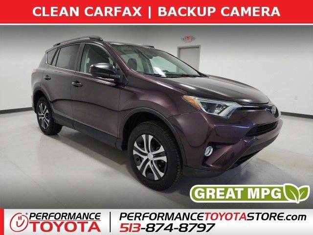 2018 Toyota RAV4 LE FWD photo