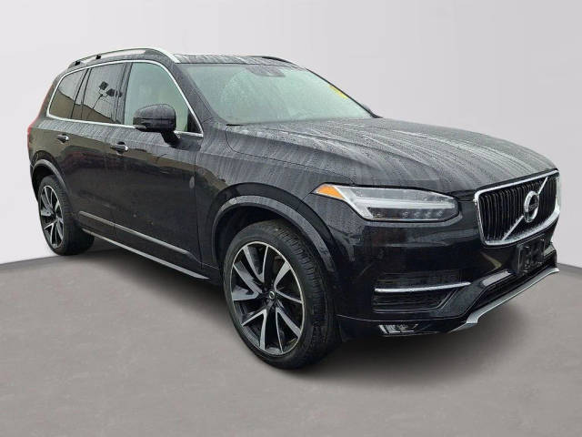 2019 Volvo XC90 Momentum AWD photo