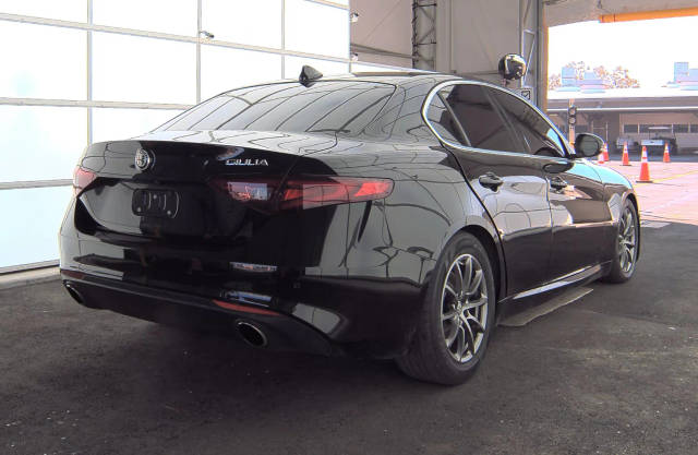 2019 Alfa Romeo Giulia  RWD photo
