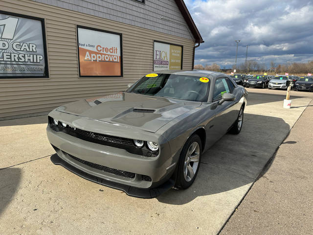 2019 Dodge Challenger SXT RWD photo