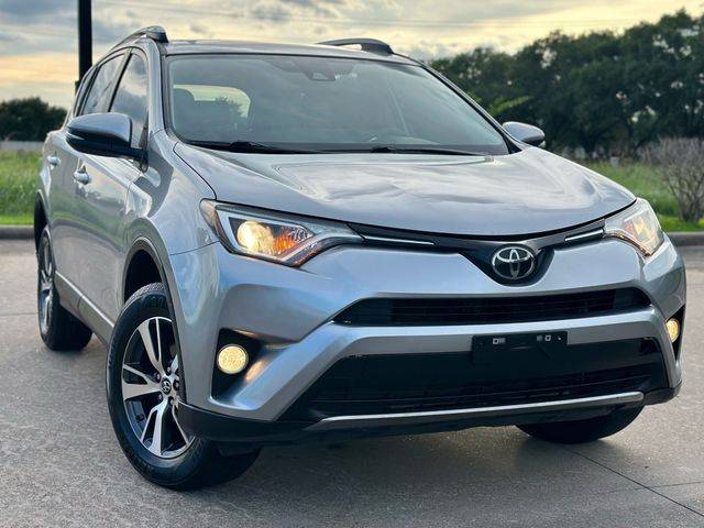 2018 Toyota RAV4 XLE FWD photo