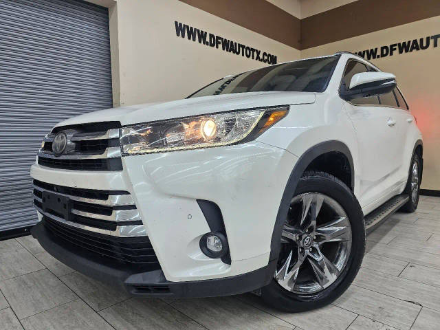 2019 Toyota Highlander Limited Platinum FWD photo