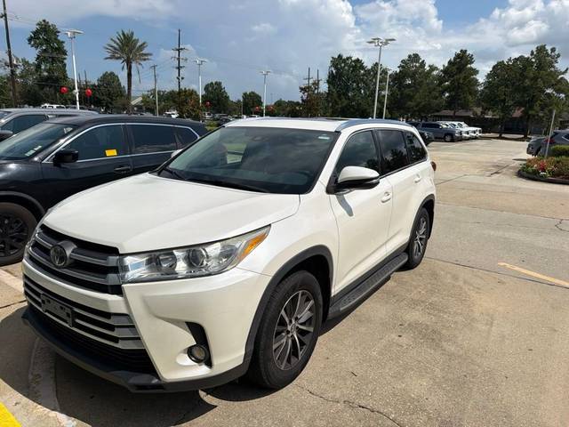 2019 Toyota Highlander XLE FWD photo