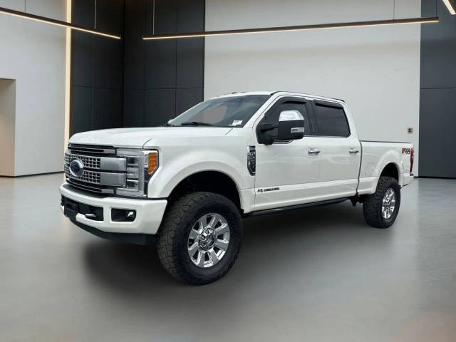 2019 Ford F-250 Super Duty Platinum 4WD photo
