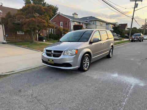 2017 Dodge Grand Caravan SE Plus FWD photo