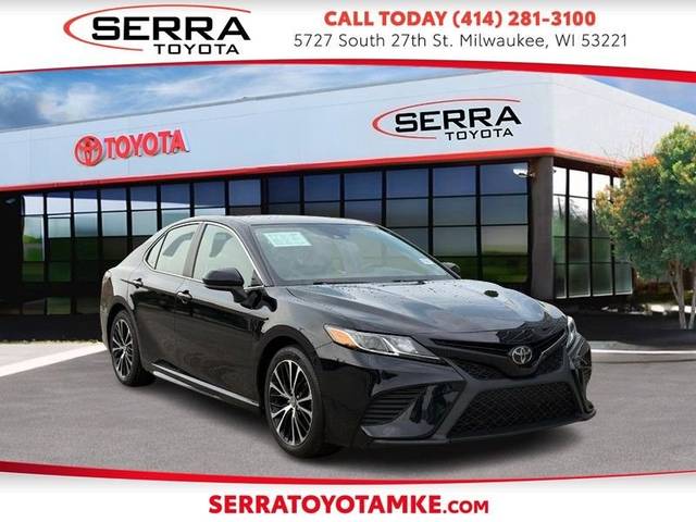 2019 Toyota Camry SE FWD photo