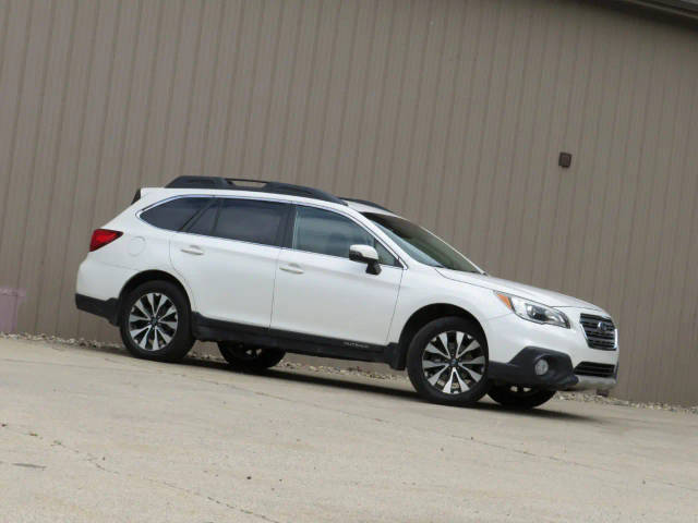 2016 Subaru Outback 2.5i Limited AWD photo