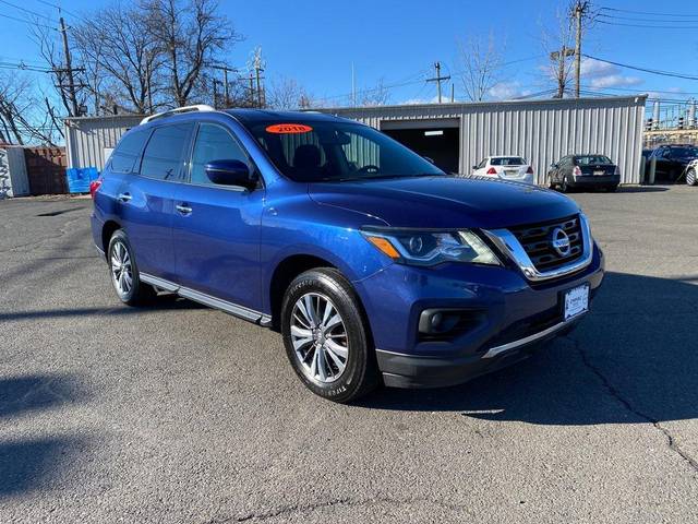 2018 Nissan Pathfinder SV 4WD photo
