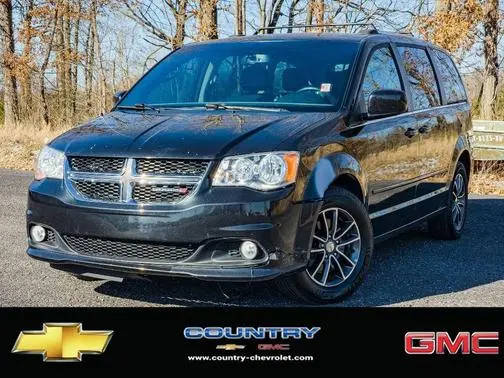 2017 Dodge Grand Caravan SXT FWD photo