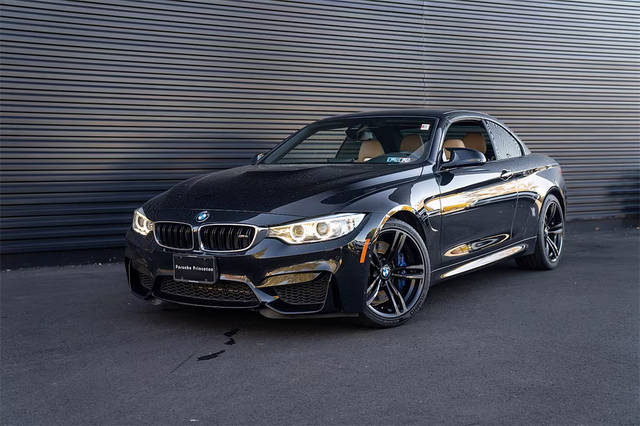 2015 BMW M4 RWD photo