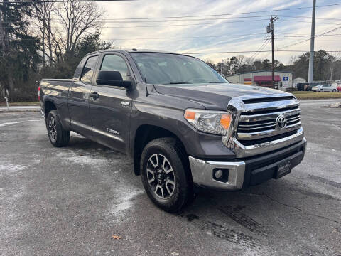2016 Toyota Tundra SR5 4WD photo