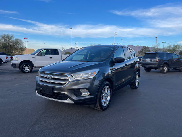 2017 Ford Escape SE FWD photo