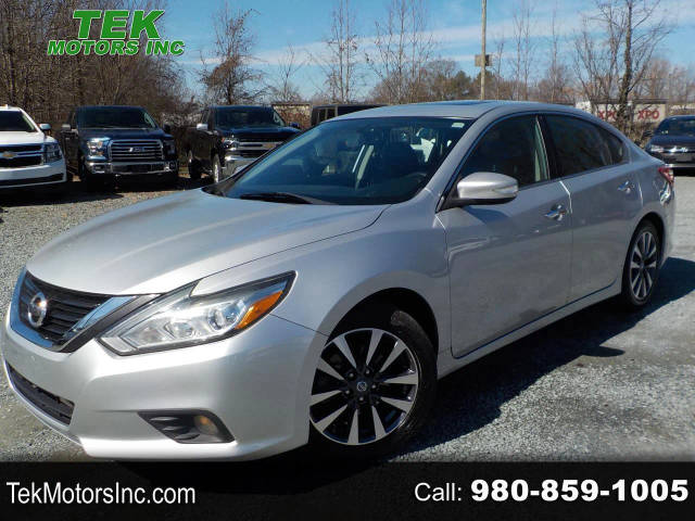 2017 Nissan Altima 2.5 SL FWD photo