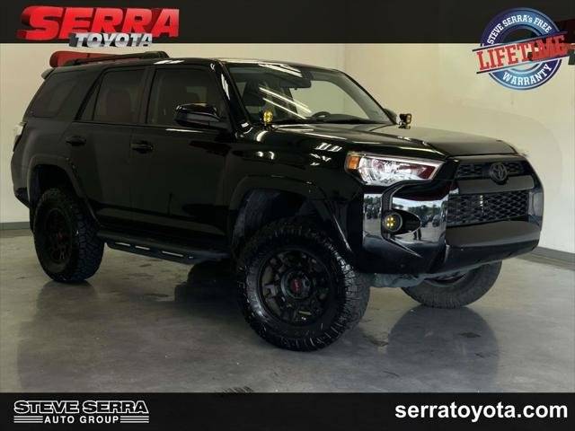 2019 Toyota 4Runner SR5 4WD photo