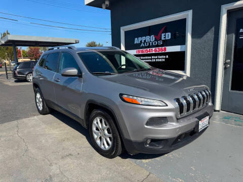 2015 Jeep Cherokee Latitude FWD photo