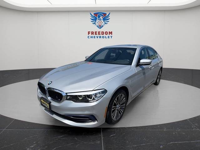 2019 BMW 5 Series 530e xDrive iPerformance AWD photo