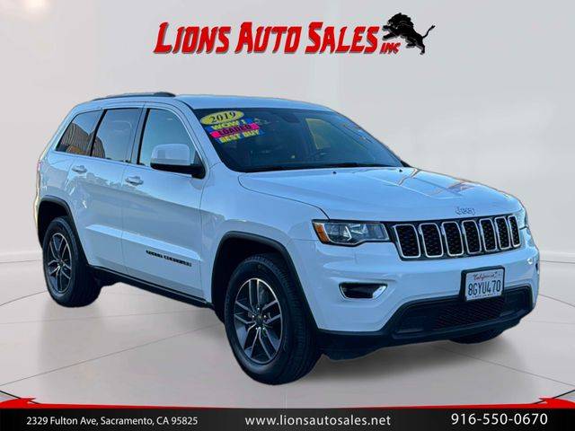 2019 Jeep Grand Cherokee Laredo E RWD photo