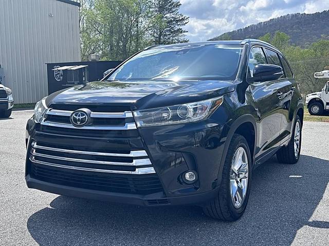 2019 Toyota Highlander Limited FWD photo