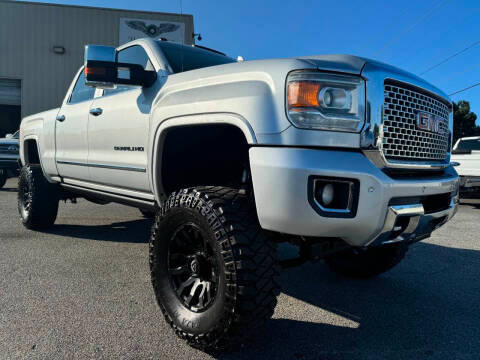 2019 GMC Sierra 2500HD Denali 4WD photo