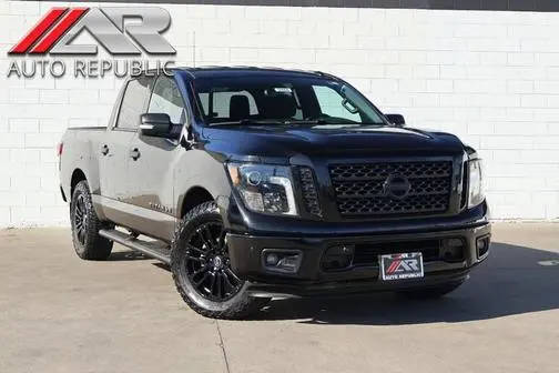 2018 Nissan Titan SV RWD photo