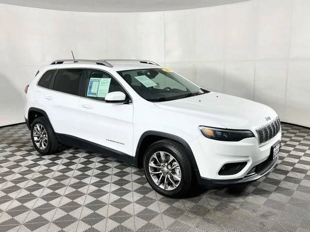 2019 Jeep Cherokee Latitude Plus FWD photo