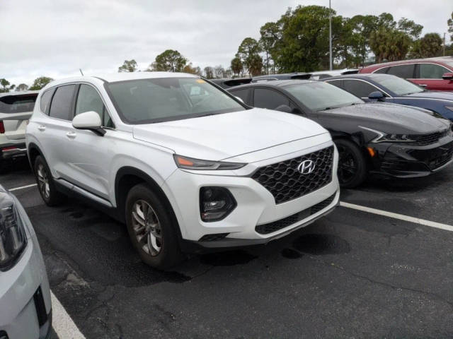 2019 Hyundai Santa Fe SE FWD photo