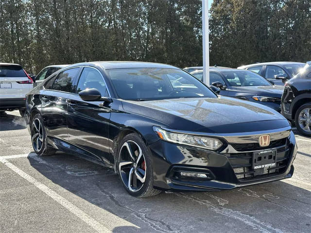 2018 Honda Accord Sport 2.0T FWD photo