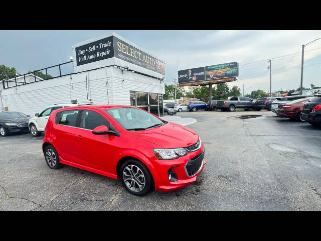 2019 Chevrolet Sonic LT FWD photo