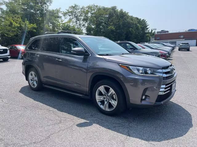 2019 Toyota Highlander Limited AWD photo