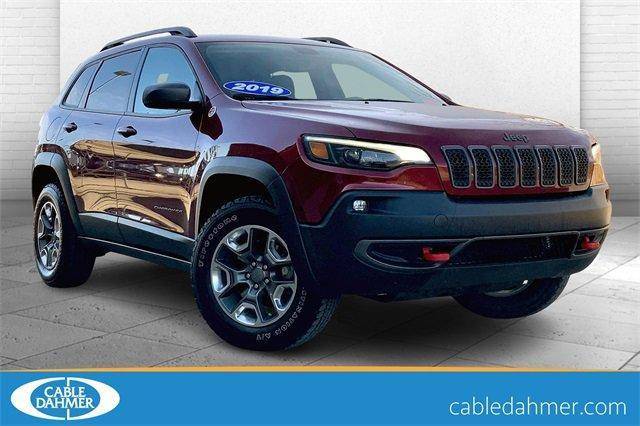 2019 Jeep Cherokee Trailhawk 4WD photo