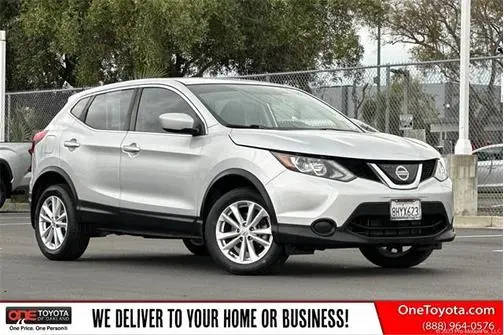 2018 Nissan Rogue Sport S FWD photo