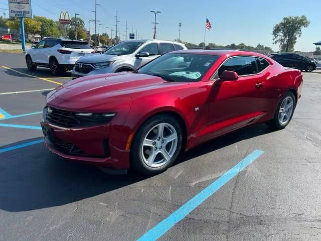 2019 Chevrolet Camaro 1LT RWD photo