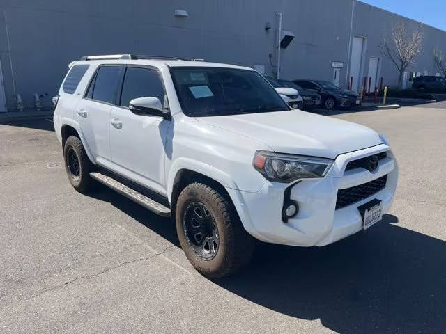 2019 Toyota 4Runner SR5 Premium RWD photo