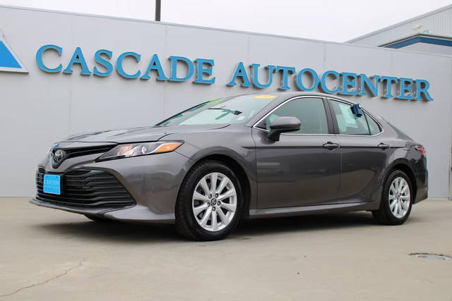 2019 Toyota Camry LE FWD photo