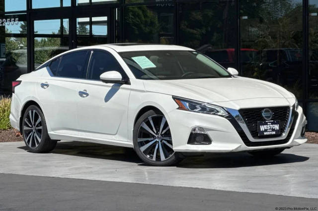 2019 Nissan Altima 2.5 Platinum FWD photo