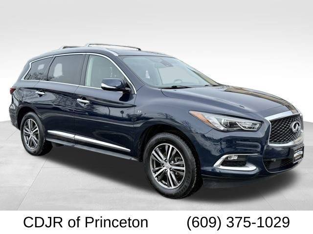 2019 Infiniti QX60 LUXE AWD photo