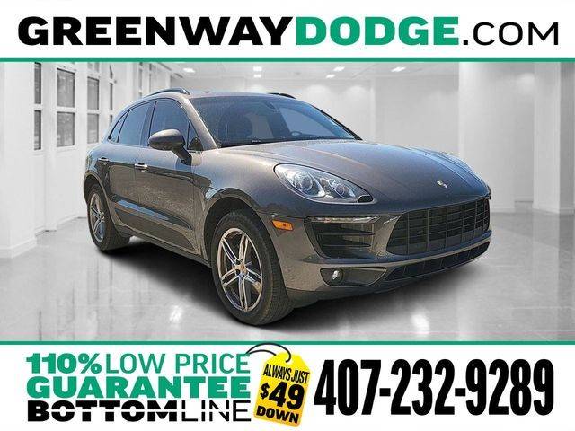 2016 Porsche Macan S AWD photo