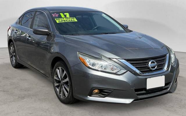 2017 Nissan Altima 2.5 SV FWD photo