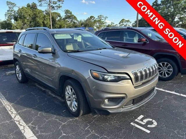 2019 Jeep Cherokee Latitude FWD photo