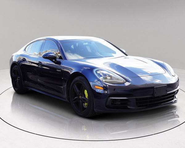 2018 Porsche Panamera 4 E-Hybrid AWD photo