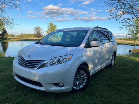 2015 Toyota Sienna XLE Premium FWD photo
