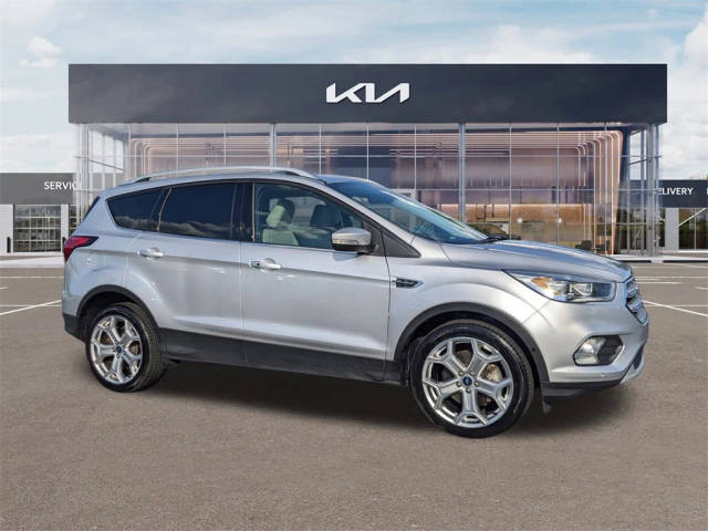 2019 Ford Escape Titanium FWD photo