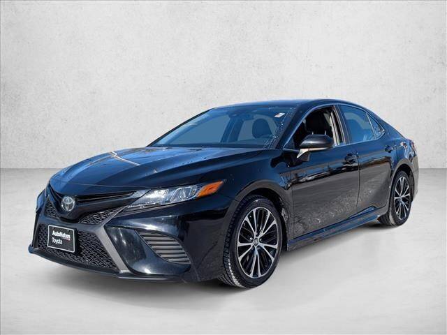 2019 Toyota Camry SE FWD photo
