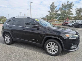 2019 Jeep Cherokee Latitude FWD photo