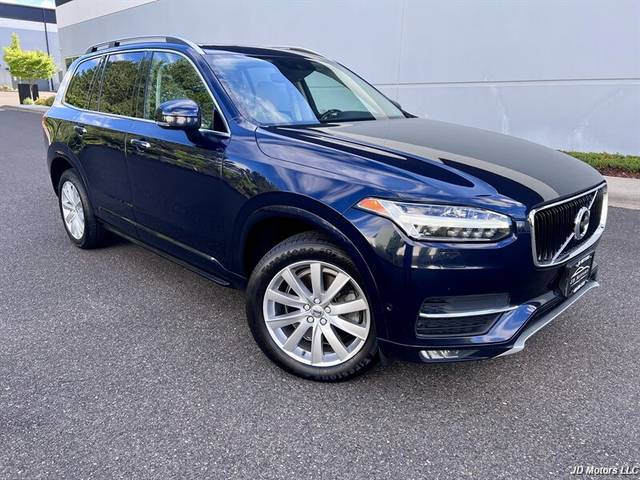 2016 Volvo XC90 T6 Momentum AWD photo