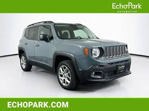 2017 Jeep Renegade Latitude 4WD photo